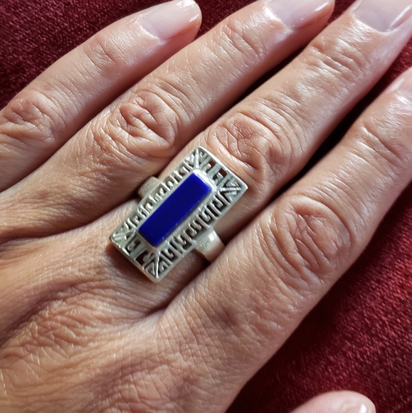 Ring - Picture 3 of 3